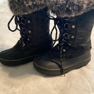 London fog girls Black Fur-Lined Winter Boots